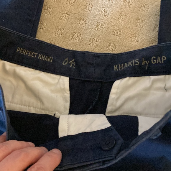 Gap navy khakis - Picture 3 of 4
